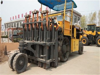 昆明多锤头路面破碎机价格解析及水泥混凝土路面破碎机选购指南